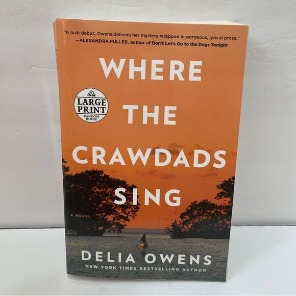 WHERE THE CRAWDADS SING.  LARGE PRINT. SOFTCOVER. - Picture 1 of 2